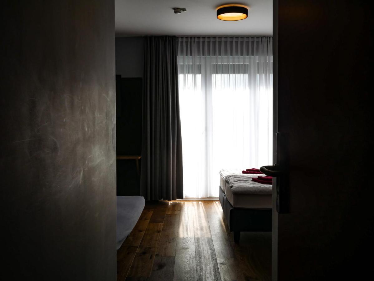 Hotel Linde-Sinohaus لوستيناو المظهر الخارجي الصورة